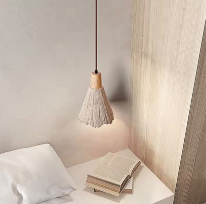 Alvernne Pendant