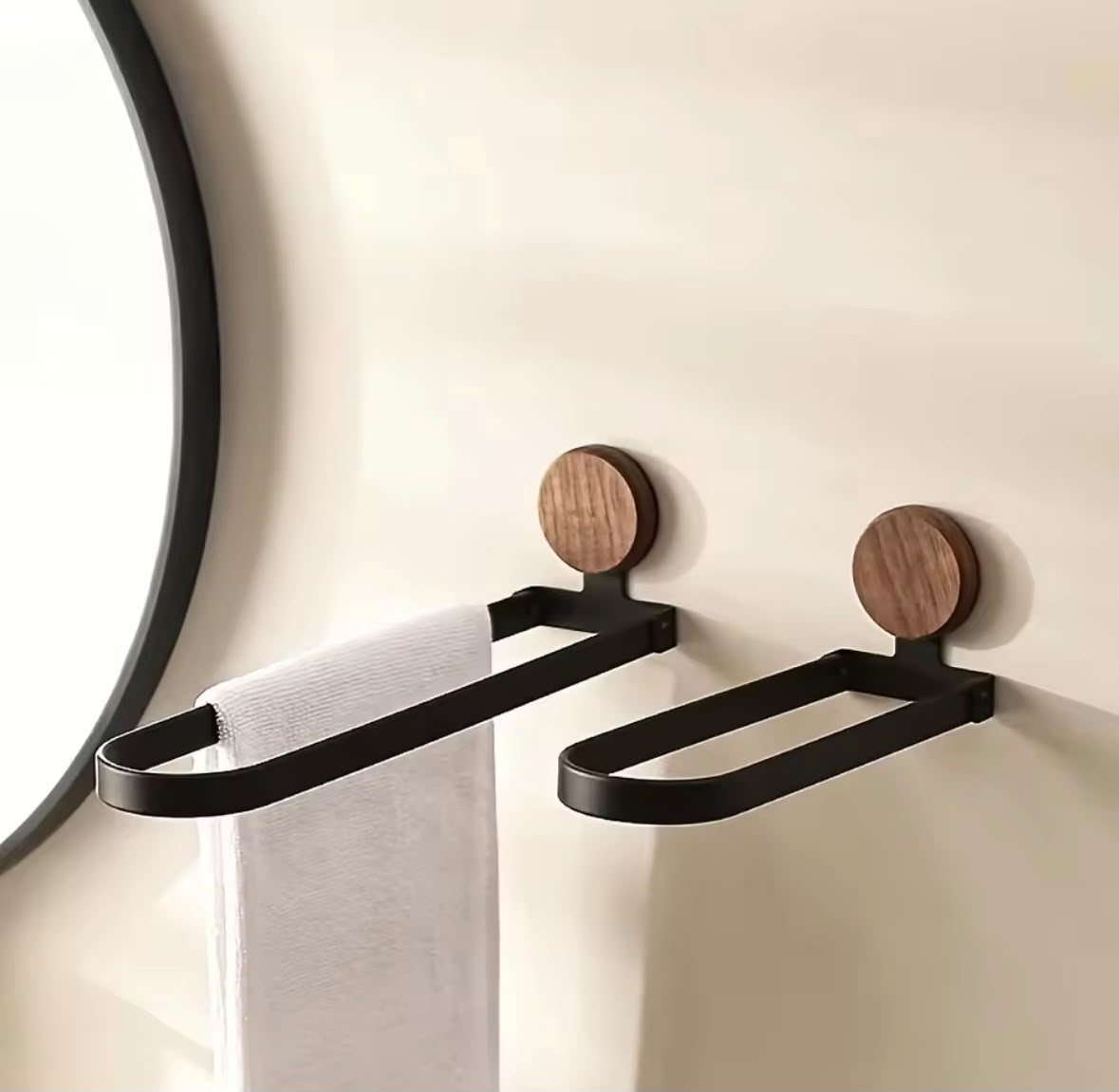 Alvernne Towel